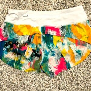 Lululemon,Size 2, 2.5” Speed Up Shorts